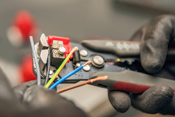 Best Electrician for Home Renovation  in Greilickville, MI